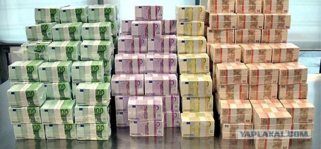 Самой сексуальной женщиной стала 49-летняя бабушка
