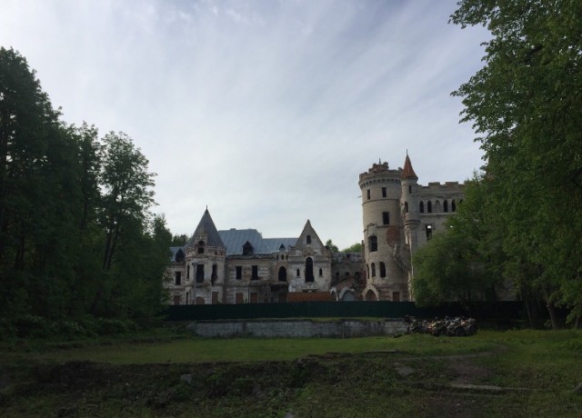 Замок Луары в муромских лесах