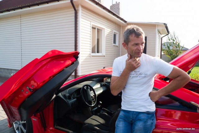 «Не удалось накопить на Ferrari, потому построил ее сам». Красная «Изольда» из белорусской провинции