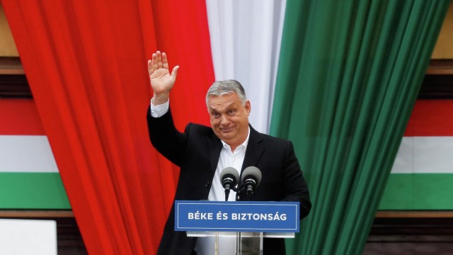 Премьер Венгрии Орбан: если Россия просит платить в рублях, будем платить в рублях