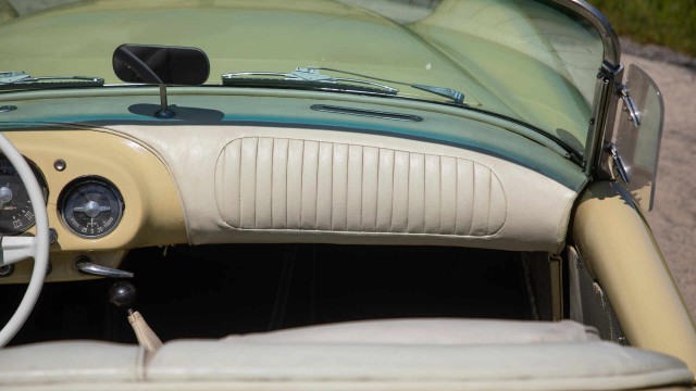 1954 Kaiser Darrin 161. Автопятница №40