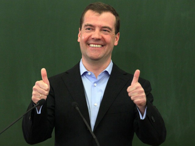 Дмитрий Медведев ожидает роста экономики России в конце года