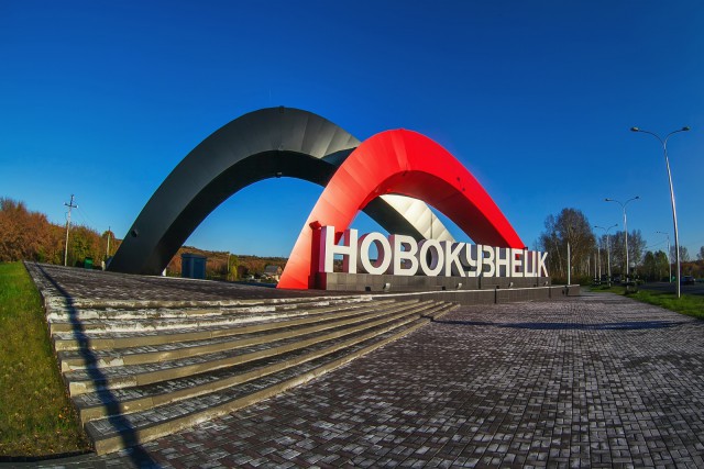 Советские стелы городов