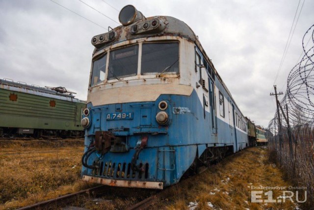 Фоторепортаж с секретной базы на Урале, где хранятся старинные поезда