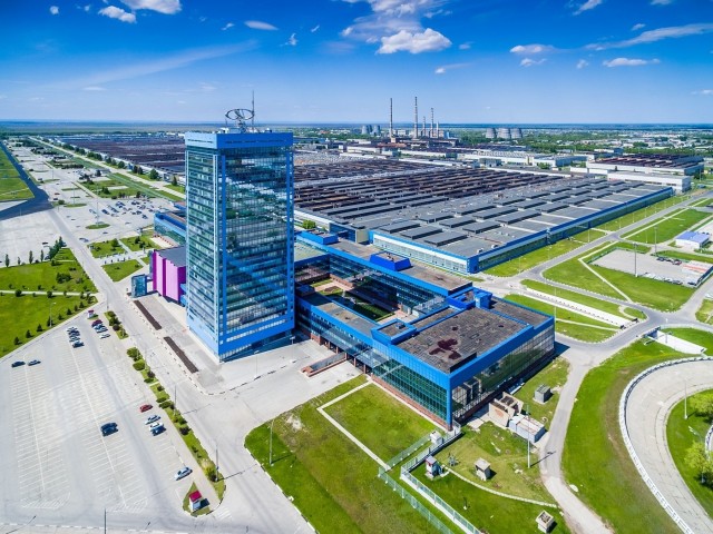 «АвтоВАЗ» заявил, что откажется от завышающих цены дилеров