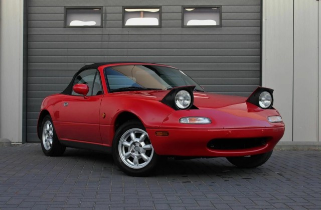 Mazda miata в стиле cyberpunk