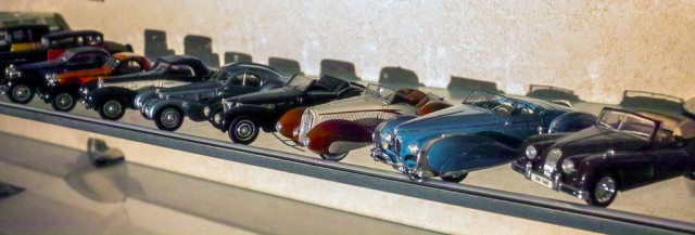 Мир 1:43 - 350 моделей автомобилей