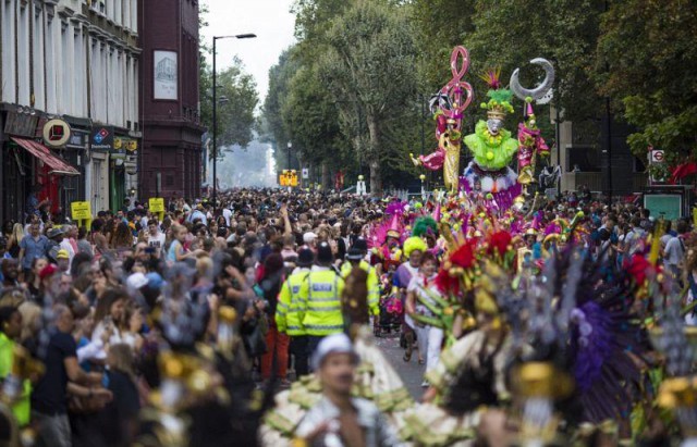 Карнавал в Ноттинг-Хилле окончился поножовщиной и рекордными задержаниями