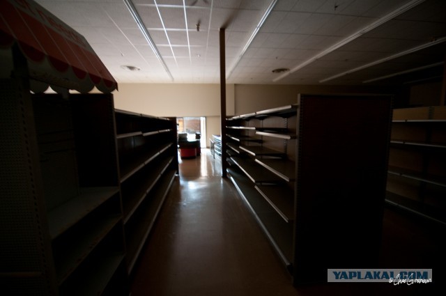 Канадский город-призрак застывший в 80-х