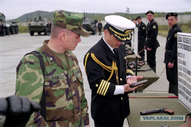 Военные атташе в 61-й бригаде. 2003 год