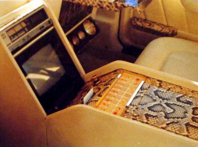 Игра на ЯПе: Угадай АВТО-3