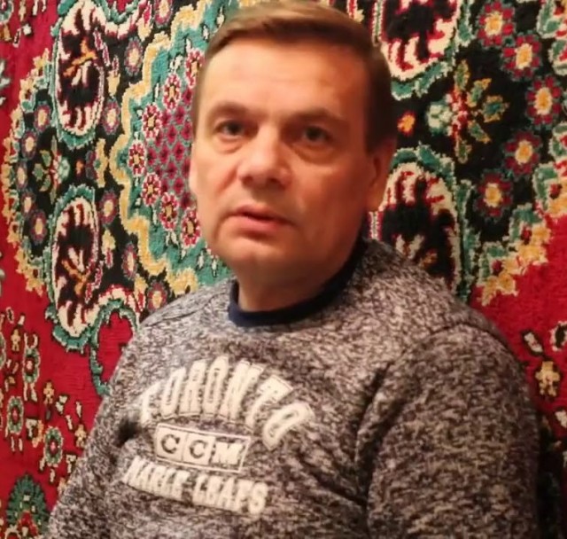 Во Владимире медики привезли пациента с COVID зданию к администрации 