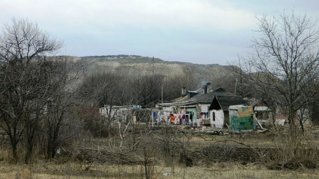 Цыганское кладбище в Донецке