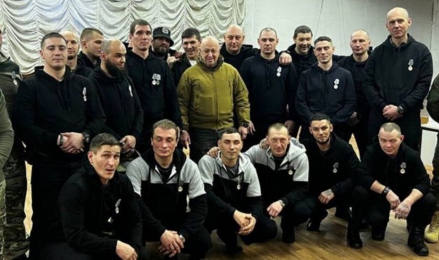 Старшая сестра отбила  от лап педофила младшую
