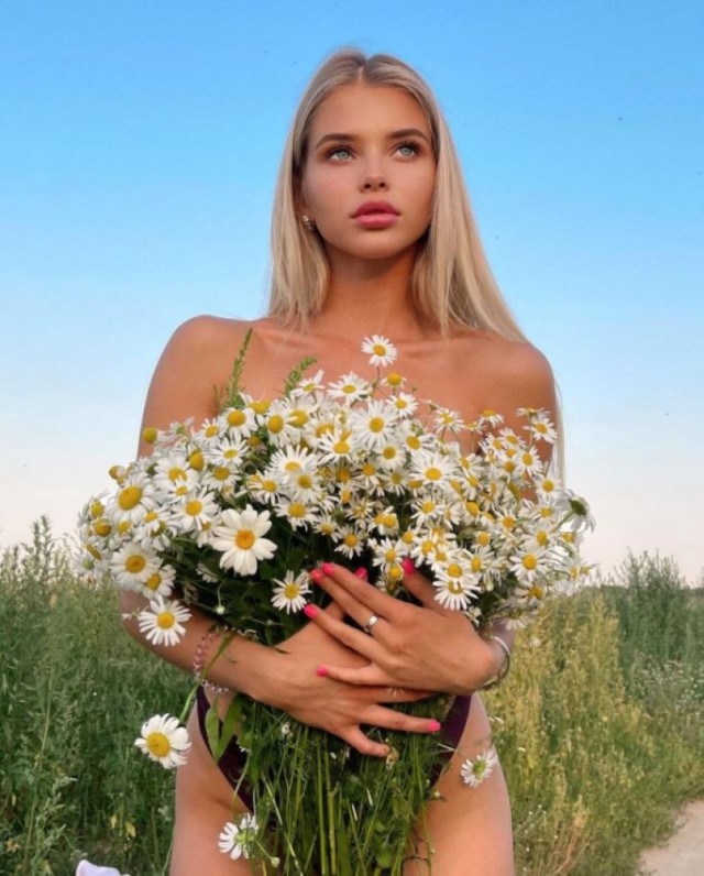 Девушки на пятницоооооо