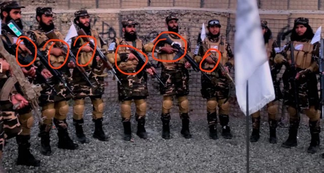 Женщину с пистолетом заметили на одной из заправок Екатеринбурга