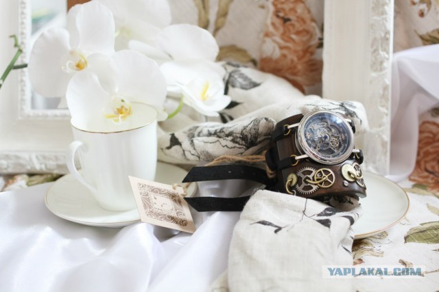 Steampunk'овск часы ручной работы.