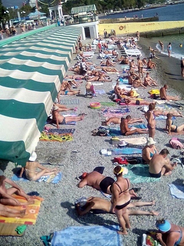 На море в сентябре.