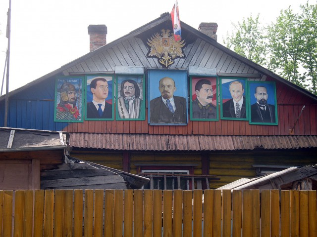 Главные черты национального оформления гаражей