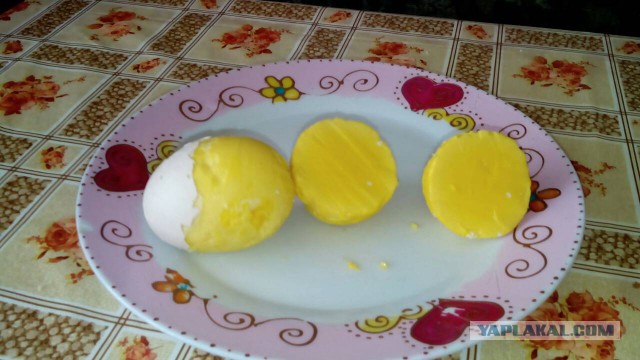 Как сварить яйцо желтком наружу