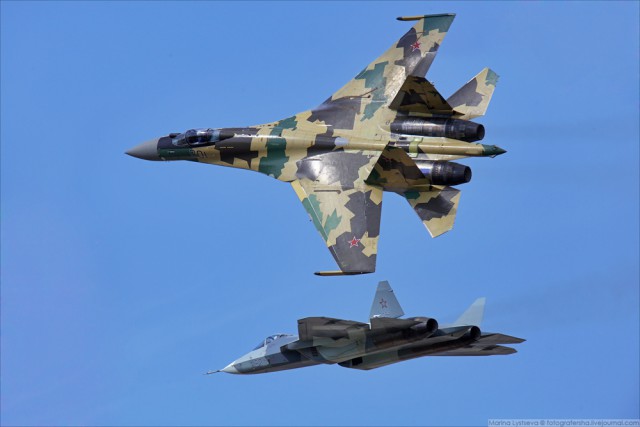 "Охота" на Су-35: чем российский истребитель удивляет мир
