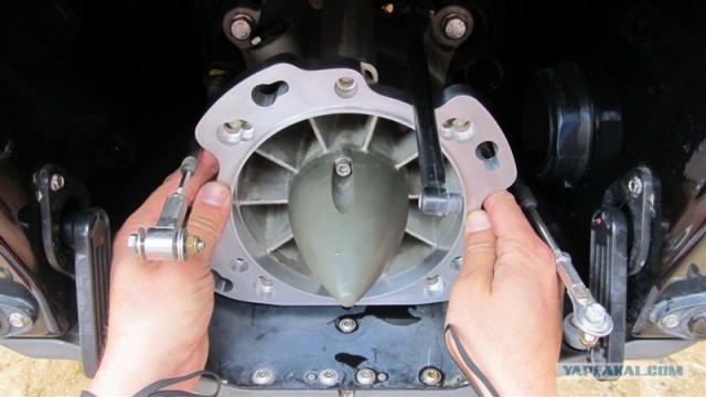 Полёт над водой.