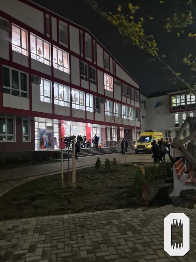 Родителей подростка, который с ножом напал на одноклассников в Краснодаре, выдворят из России