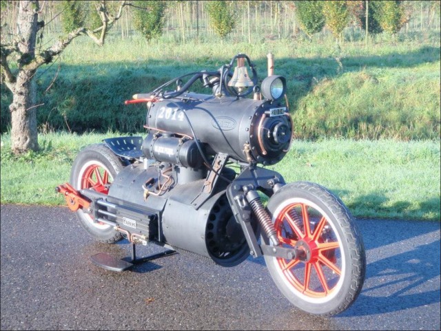 Паровой мотоцикл