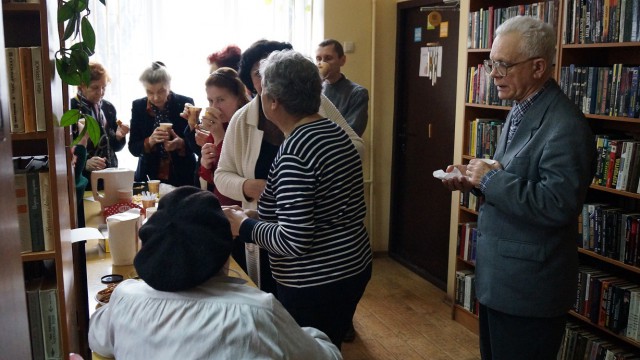 Ивановских библиотекарей уличили в незаконной растрате средств на чаепития