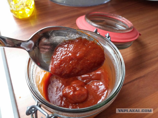 Легендарный немецкий фастфуд "Карривурст с картофелем фри"