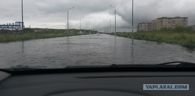 Питер ушел под воду: гидроудары, проспекты-океаны, улицы-реки