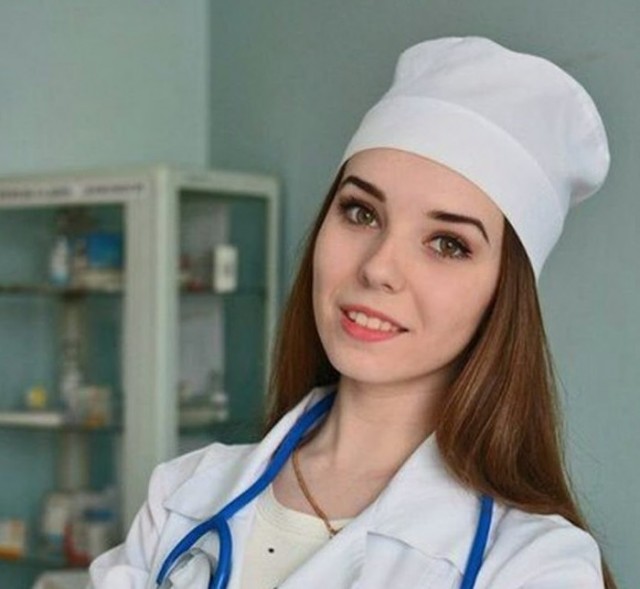 Челябинская поликлиника пригласила офицеров на вечер знакомств с незамужними девушками-врачами