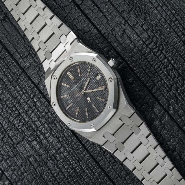 Сын бывшего топ-менеджера «Транснефти» Владимира Алмазова обвинил полицейских и следователей в краже его часов за 6,3 млн рублей