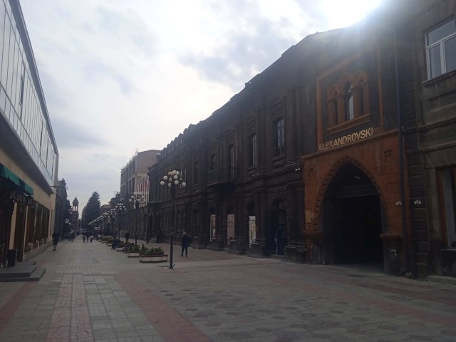 В Армению в октябре