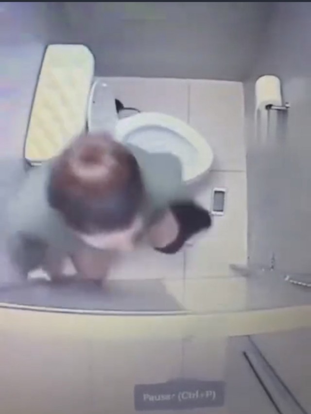 Сижу, сру...( с)