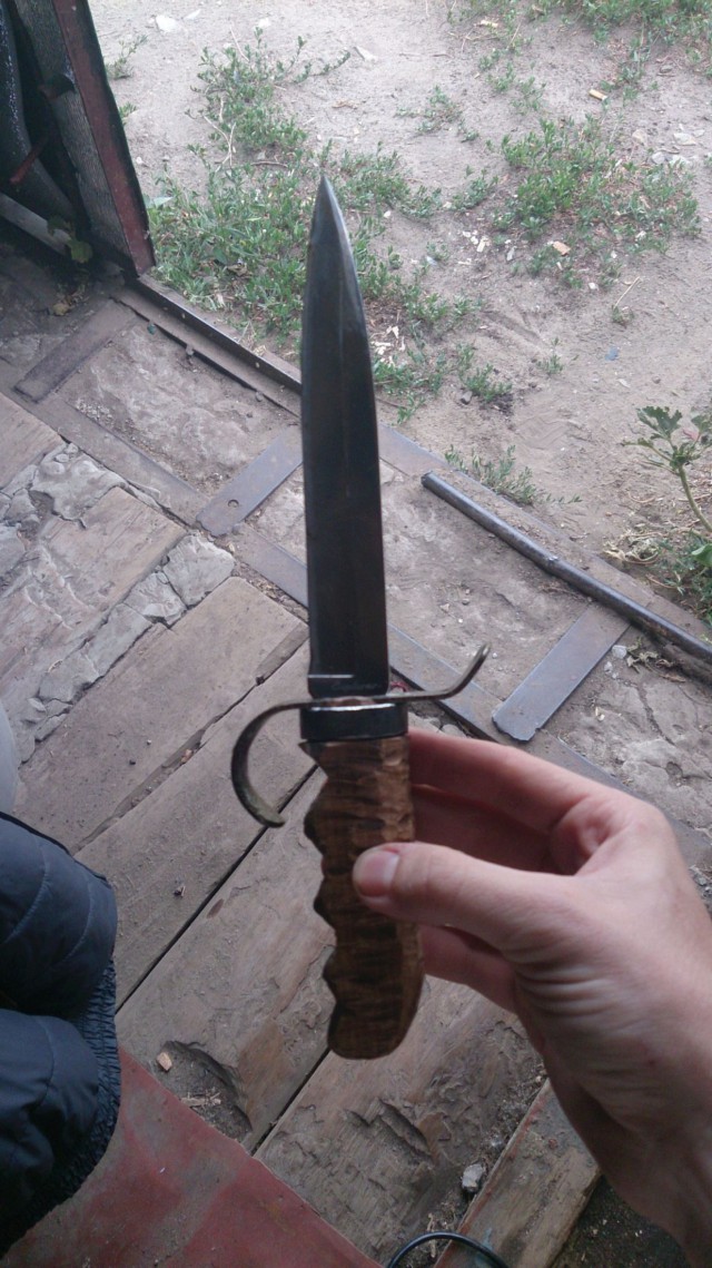 Самодельный нож.