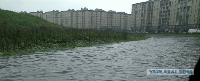 Питер ушел под воду: гидроудары, проспекты-океаны, улицы-реки