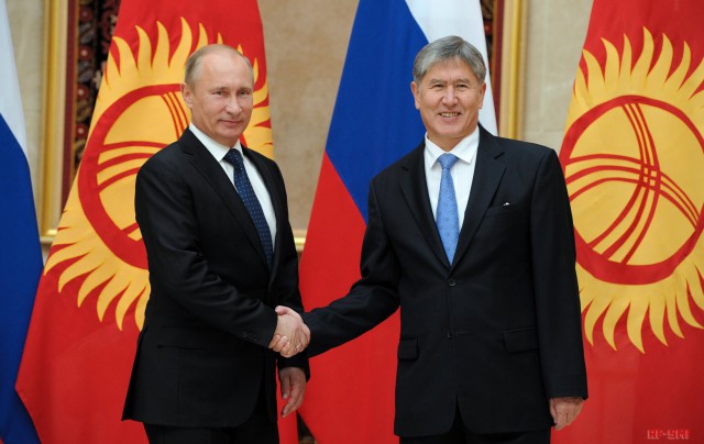Россия спишет Киргизии $240 млн долга