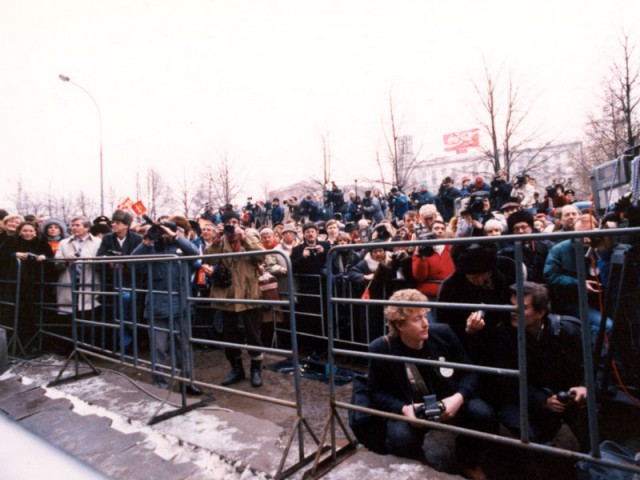 Фото с открытия первого «Макдоналдса» в Москве