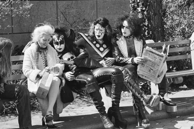 Kiss - Dynasty. История создания