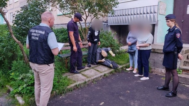 Во Владимирской области юноша убил мужчину из-за ревности. В свои 16 он уже жил с разведенной девушкой и ее ребенком