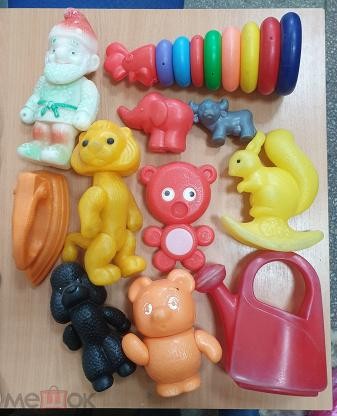 Из чего делают пластмассу?