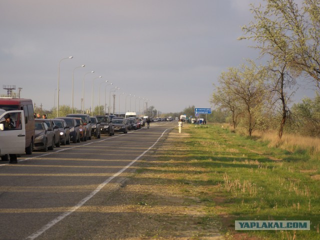 Поток туристов в Крым сократился в два раза