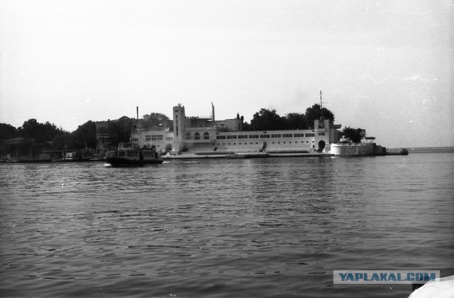 Надежда на Теорию Шести Рукопожатий или история потеряного фотоаппарата.....