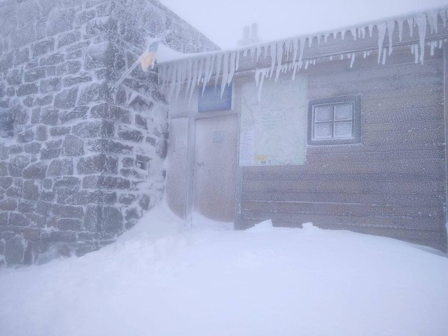 В Карпатах аномально рано пришла зима.