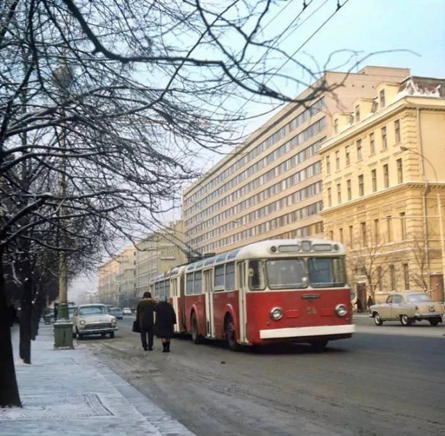 Москва и москвичи. Двадцатый век. 03.12.24