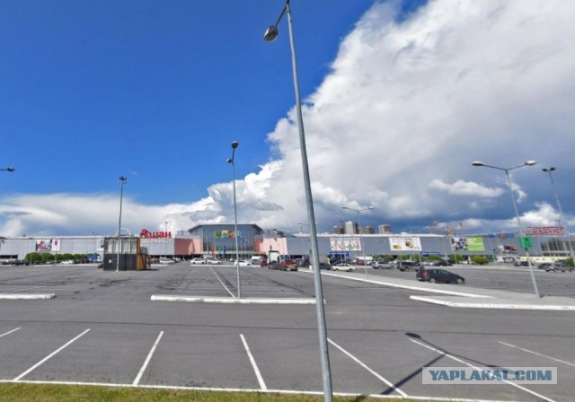 Московские торговые центры столкнулись с массовым закрытием магазинов