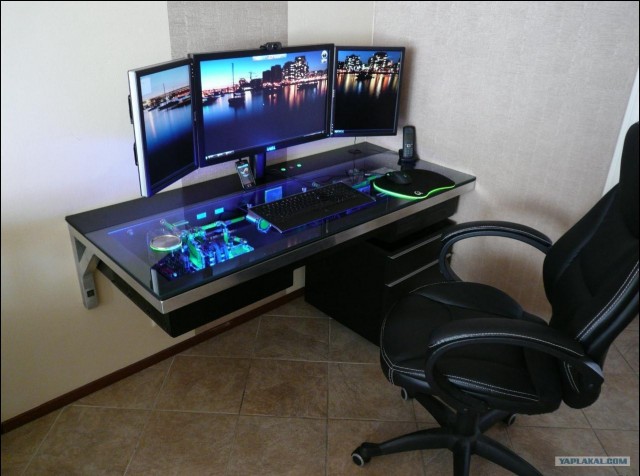Рождение компьютерного стола