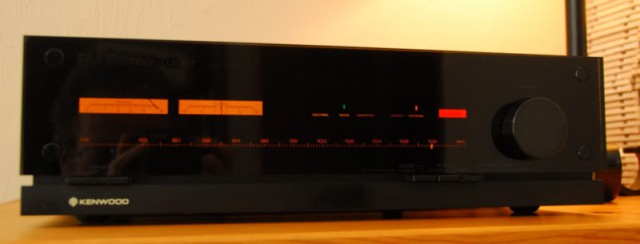 Неоновая Аудиофилия. FM -тюнеры. Что это и с чем едят
