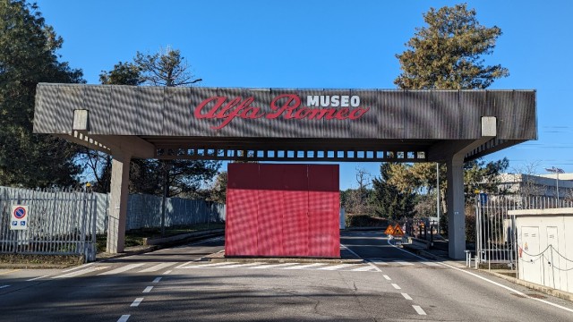 Alfa Romeo museo. Красивых автомобилей пост